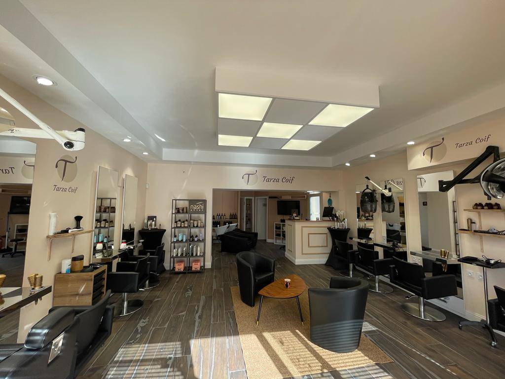 Salon de coiffure à Ambarès - TARZA COIF